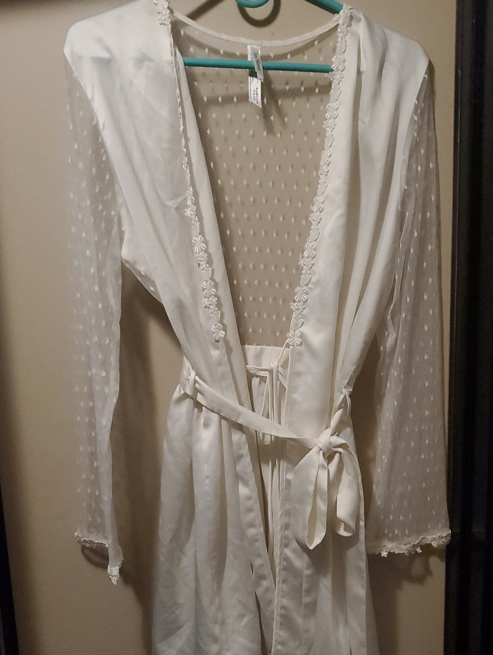*Flora Nikrooz White Sheer-Sleeve Satin Robe with Lace Trim*